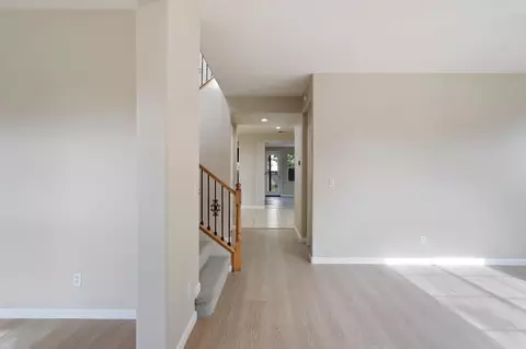 Entry Way - 2921 Compton Pl, Tracy, CA 95377 photo 1 of 7