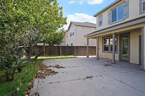 Exterior - 2921 Compton Pl, Tracy, CA 95377 photo 4 of 5