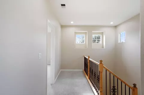 Entry Way - 2921 Compton Pl, Tracy, CA 95377 photo 5 of 7