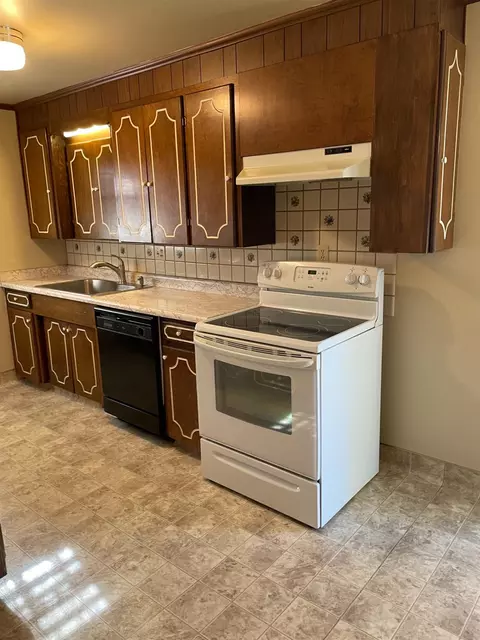 Kitchen - 1506 Mitchell, Escalon, CA 95320 photo 1 of 2