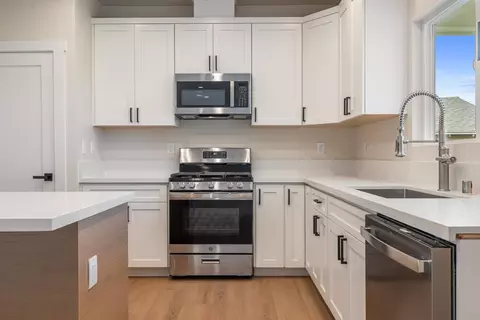 Kitchen - 4449 E Zeering Rd, Denair, CA 95316 photo 2 of 3