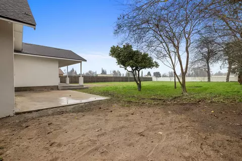 Exterior - 4449 E Zeering Rd, Denair, CA 95316 photo 6 of 8