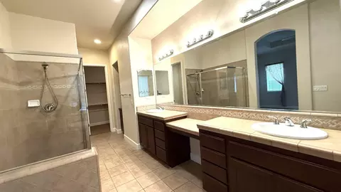 Bath - 2023 Eagle Meadows Dr, Gridley, CA 95948 photo 3 of 3