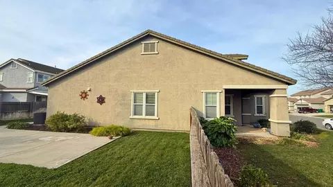 Exterior - 2023 Eagle Meadows Dr, Gridley, CA 95948 photo 4 of 7