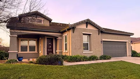Exterior - 2023 Eagle Meadows Dr, Gridley, CA 95948 photo 2 of 7