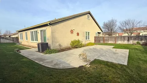 Exterior - 2023 Eagle Meadows Dr, Gridley, CA 95948 photo 5 of 7