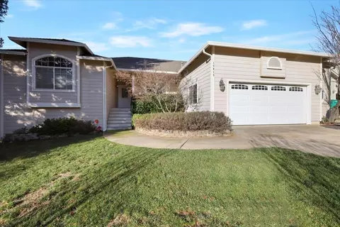 13915 Gold Country Dr, Penn Valley, CA 95946