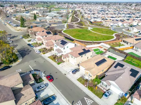View/Area - 7666 Ocean Park Dr, Antelope, CA 95843 photo 4 of 17