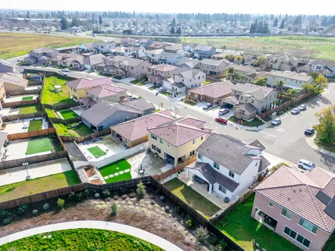View/Area - 7666 Ocean Park Dr, Antelope, CA 95843 photo 8 of 17