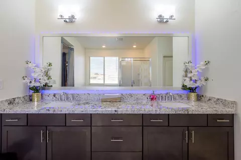 Bath - 7666 Ocean Park Dr, Antelope, CA 95843 photo 7 of 8