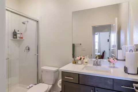 Bath - 7666 Ocean Park Dr, Antelope, CA 95843 photo 1 of 8