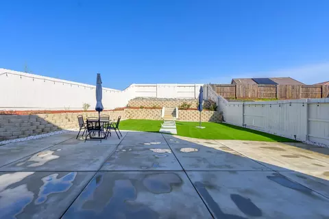 Exterior - 7666 Ocean Park Dr, Antelope, CA 95843 photo 11 of 14