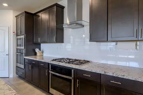 Kitchen - 7666 Ocean Park Dr, Antelope, CA 95843 photo 5 of 6
