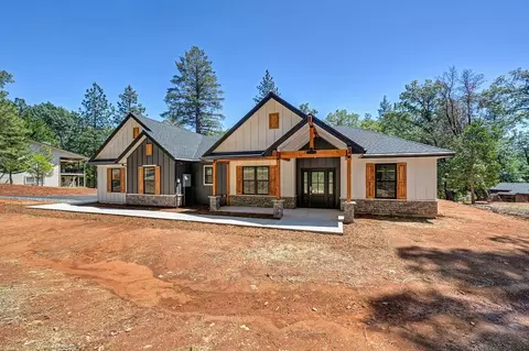 Exterior - 5379 Crestline Dr, Foresthill, CA 95631 photo 5 of 9
