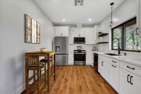 Kitchen - 12545 Wolf Rd, Grass Valley, CA 95949 photo 1 of 7