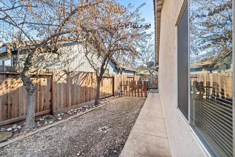 Exterior - 4730 Stuart St, Rocklin, CA 95765 photo 5 of 6