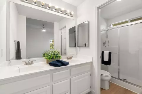 Bath - 4730 Stuart St, Rocklin, CA 95765 photo 1 of 2