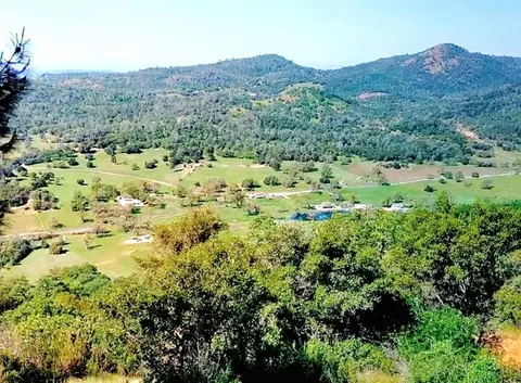 1669 Pinto Dr, Angels Camp, CA 95222
