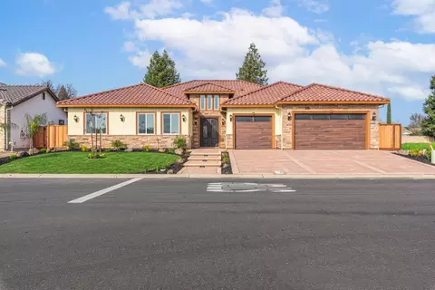 2009 Robin Hood Ln, Merced, CA 95340 photo 1