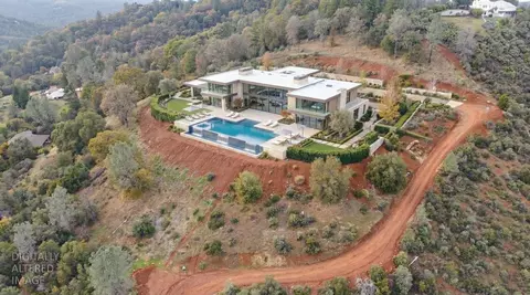 4086 Pilot View Ct, Pilot Hill, CA 95664