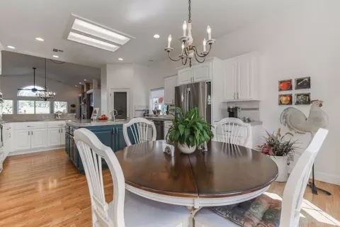Dining - 306 California, Sutter Creek, CA 95685 photo 3 of 5