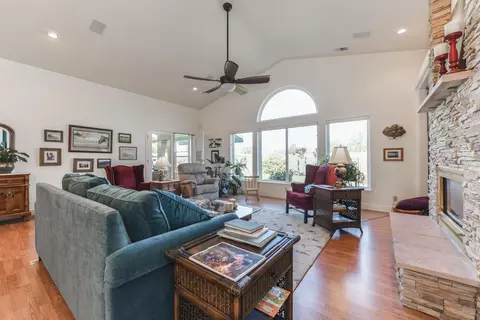 Living - 306 California, Sutter Creek, CA 95685 photo 1 of 6