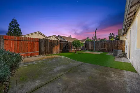 5825 Blue Beech Ct, Antelope, CA 95843 photo 18