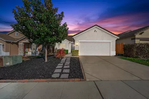 5825 Blue Beech Ct, Antelope, CA 95843 photo 2