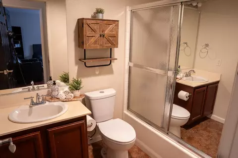 Bath - 10961 Woolwich Way, Mather, CA 95655 photo 1 of 2