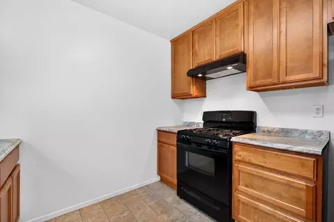 Kitchen - 4141 Walnut Ave, Carmichael, CA 95608 photo 2 of 4