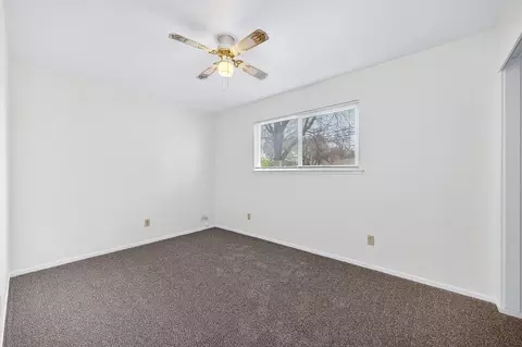 Bedroom - 4141 Walnut Ave, Carmichael, CA 95608 photo 4 of 7