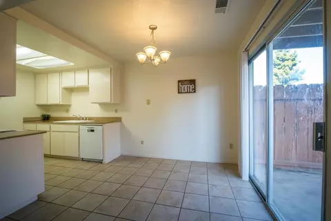 479 Cherry Ln #A, Manteca, CA 95337 photo 6