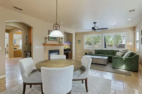Dining - 565 Bodeson Ct, Ripon, CA 95366 photo 2 of 2