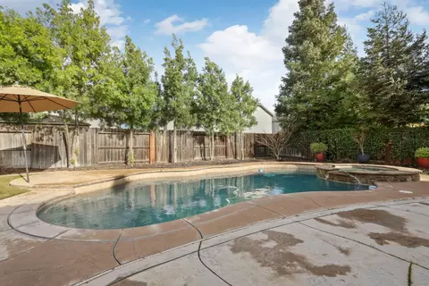 Exterior - 565 Bodeson Ct, Ripon, CA 95366 photo 10 of 16