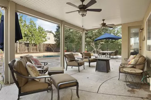 Exterior - 565 Bodeson Ct, Ripon, CA 95366 photo 13 of 16