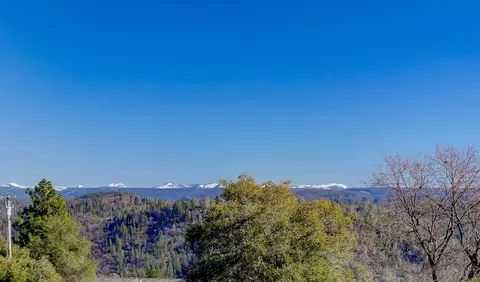17472 Troy Ct, Grass Valley, CA 95949