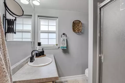 Bath - 4833 Pueblo Trl, Copperopolis, CA 95228 photo 2 of 2
