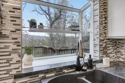 Kitchen - 4833 Pueblo Trl, Copperopolis, CA 95228 photo 2 of 5