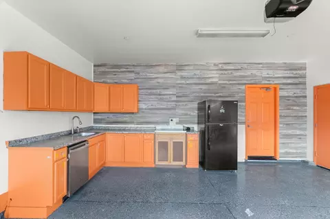 Kitchen - 607 Mono St, Manteca, CA 95337 photo 6 of 6