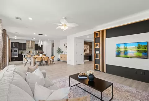 Entry Way - 607 Mono St, Manteca, CA 95337 photo 6 of 17