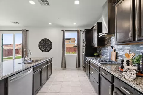 Kitchen - 607 Mono St, Manteca, CA 95337 photo 2 of 6