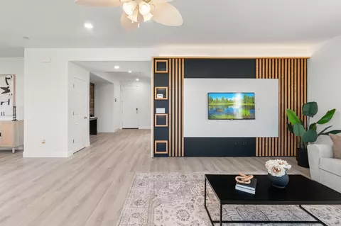 Entry Way - 607 Mono St, Manteca, CA 95337 photo 7 of 17