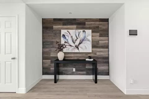 Entry Way - 607 Mono St, Manteca, CA 95337 photo 4 of 17