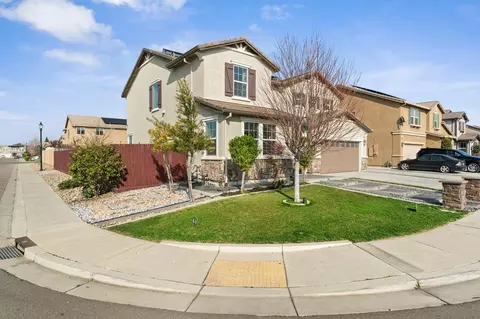 Exterior - 607 Mono St, Manteca, CA 95337 photo 9 of 10
