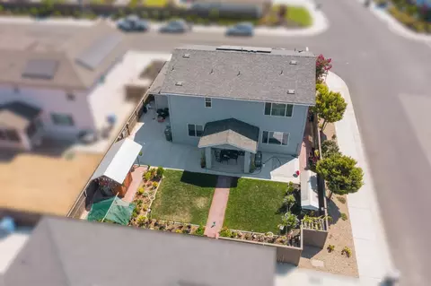 View/Area - 650 Nathaniel Ave, Galt, CA 95632 photo 2 of 6