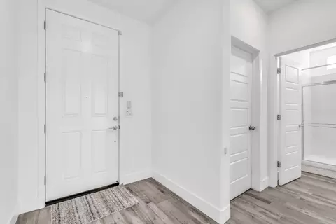 Entry Way - 650 Nathaniel Ave, Galt, CA 95632 photo 4 of 9