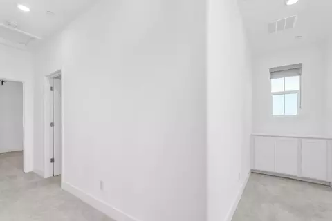 Entry Way - 650 Nathaniel Ave, Galt, CA 95632 photo 7 of 9