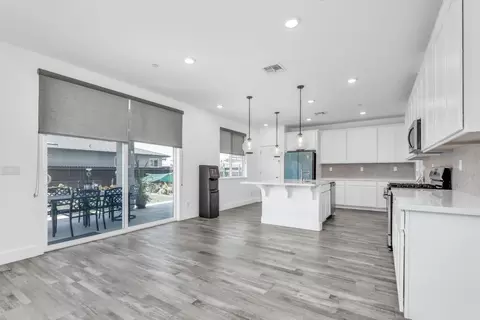 Entry Way - 650 Nathaniel Ave, Galt, CA 95632 photo 2 of 9