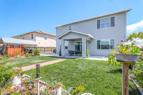 Exterior - 650 Nathaniel Ave, Galt, CA 95632 photo 11 of 12