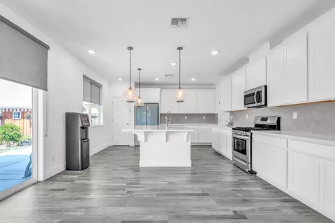 Kitchen - 650 Nathaniel Ave, Galt, CA 95632 photo 1 of 3